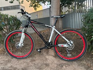 Bicicleta MTB lista para rodar