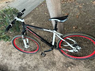 Bicicleta MTB lista para rodar