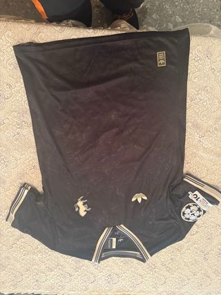 Camiseta Adidas Negra versión jugador L