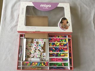 Juego de abalorios Miyo para crear pulseras 
