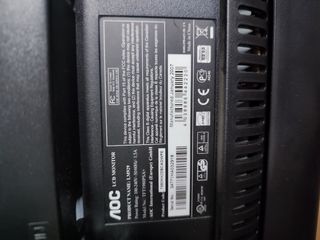 Monitor AOC plata y negro 19"