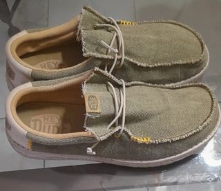 Scarpe Hey Dude n. 43 colore verde.