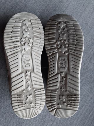 Scarpe Hey Dude n. 43 colore verde.