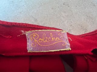 Falda regional Alcarreña roja bordada a mano