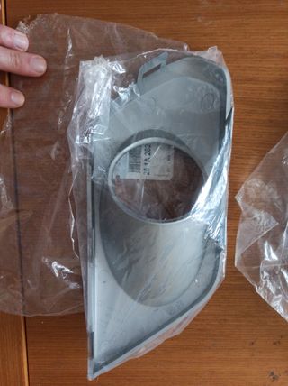 Tapa y embellecedor antiniebla  Dacia Sandero Dcho