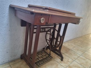 Mesa mueble máquina de coser