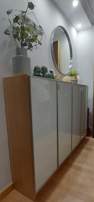 Mueble Almacenaje Billy Ikea Madera y Cristal