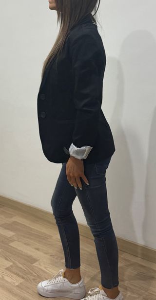 Chaqueta americana / blazer entallada mujer negra