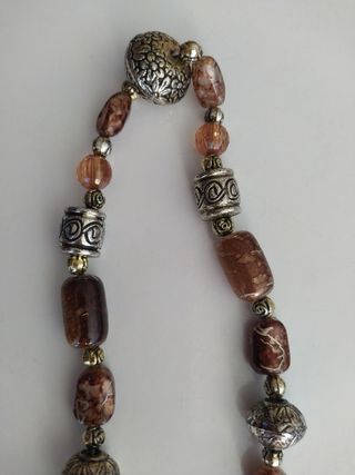 Lote de dos collares y una pulsera 