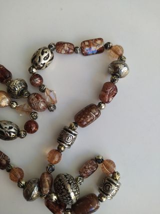 Lote de dos collares y una pulsera 