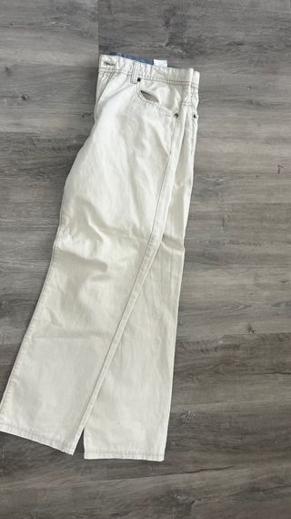 Pantalón vaquero beige