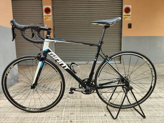 GIANT Defy – Talla M/L – Shimano 105 – Impecable