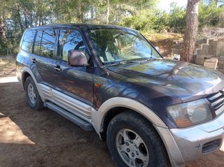 Mitsubishi Montero 2000