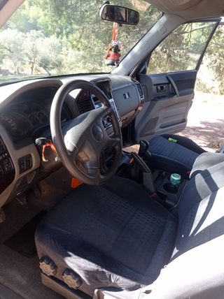 Mitsubishi Montero 2000