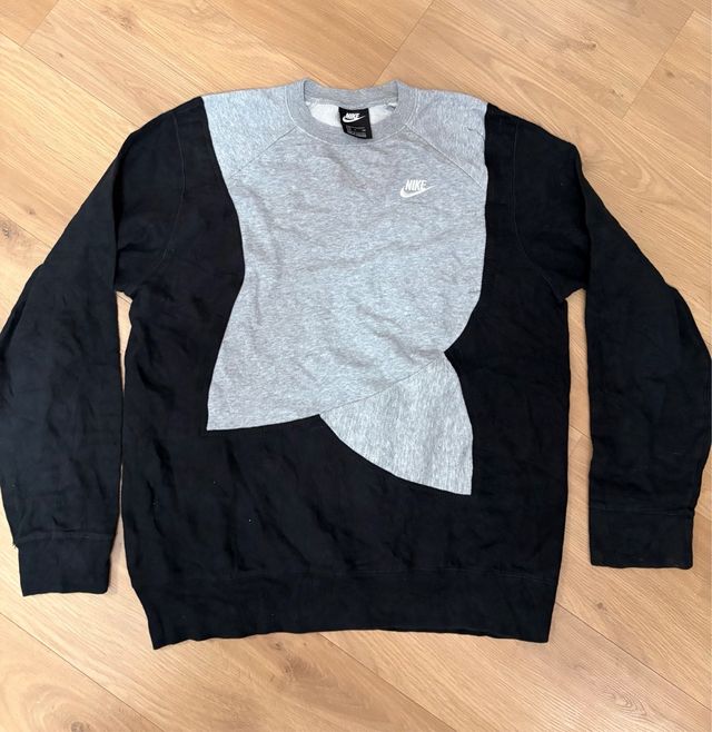 Sudadera Nike Vintage Negra y Gris