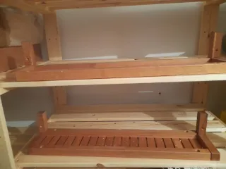 2 baldas identicas de madera para baño