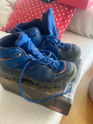 Botas de montaña Quechua talla 38