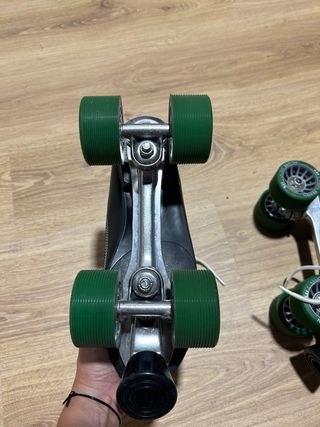 Patines de 4 ruedas verdes