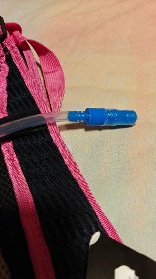 Mochila JOLUVI trail negra y rosa