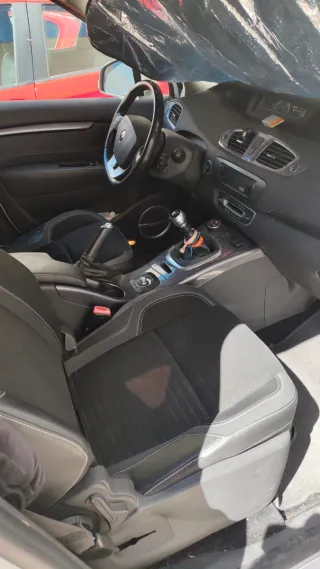 Renault Scenic 2015