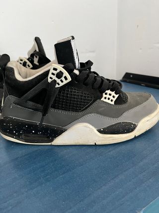 Zapatillas Jordan Negras y Grises