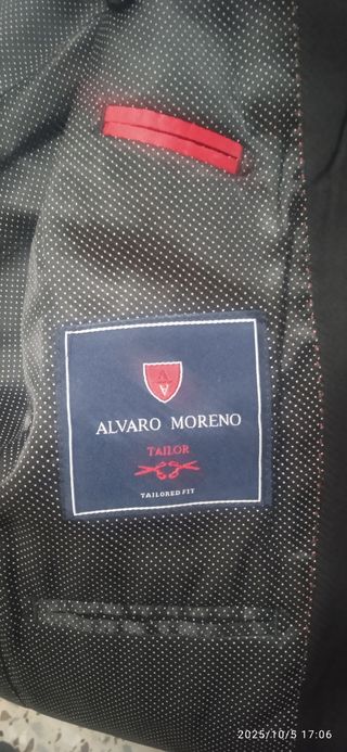 Chaqueta de traje y pantalón Álvaro Moreno Novio