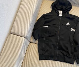 Sudadera Adidas Negra con Capucha