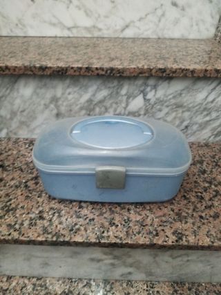 Caja de pesca azul