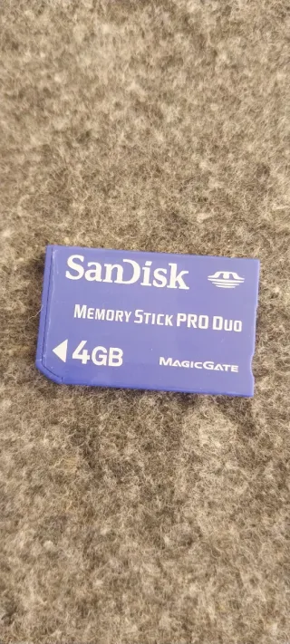 SanDisk Memory Stick PRO DUO 4GB