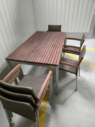 Mesa de exterior con 6 sillas