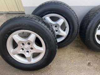 4 llantas de 16 pulgadas de Mercedes ML