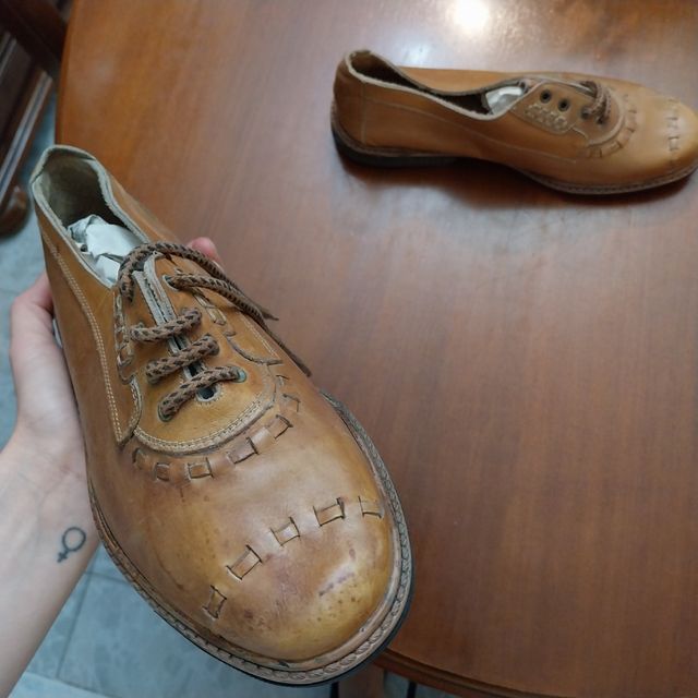 Zapatos de cordones vintage marrones