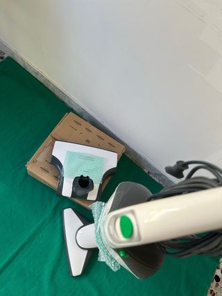Folletto VK220s + spazzola multifunzione eb420s