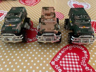 3 Coches de Juguete Crane Camuflaje