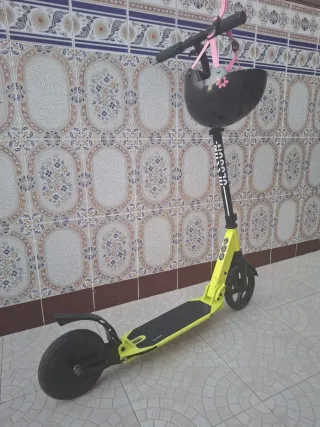 Patinete Eléctrico OLSSON Amarillo
