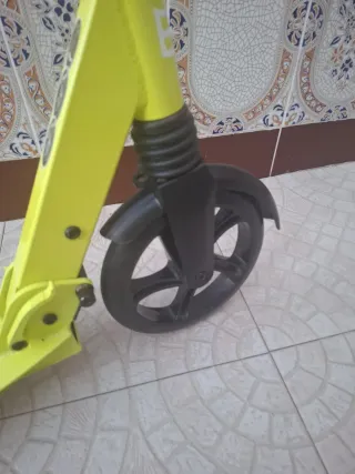 Patinete Eléctrico OLSSON Amarillo