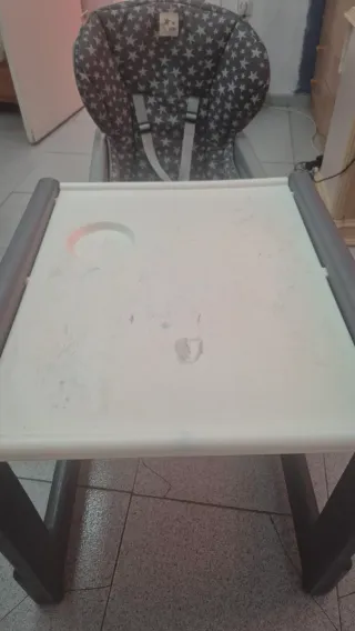 Trona de bebé con cojín estampado