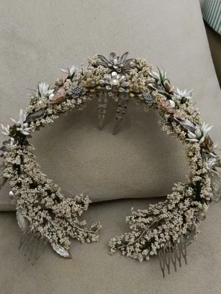 Tiara Marucca Oro y Plata