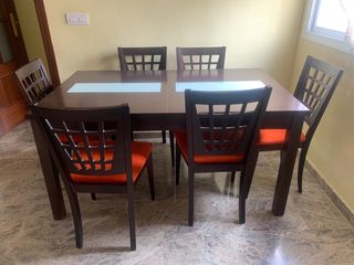 Mesa de comedor con 6 sillas
