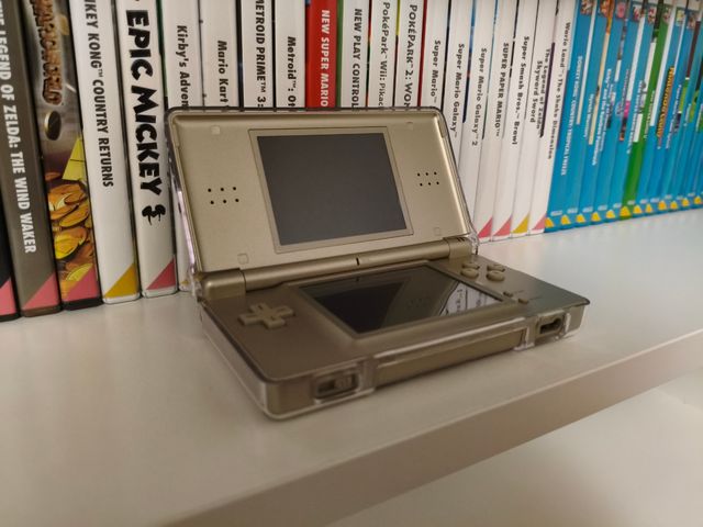 Nintendo DS Lite Gold Zelda