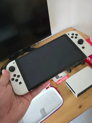 Nintendo Switch OLED + Accesorios