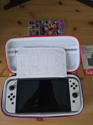 Nintendo Switch OLED + Accesorios