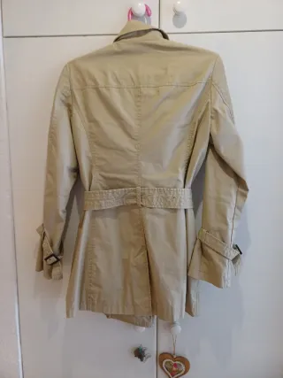 Gabardina cruzada beige