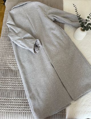 Abrigo oversize gris Zara 