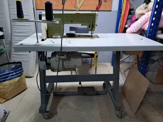 Máquina de coser Rimoldi industrial