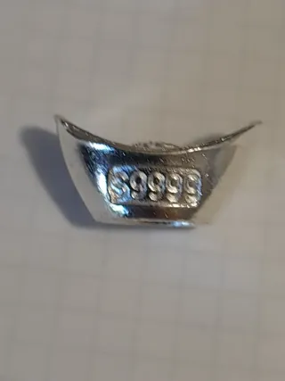 Moneda de plata de China