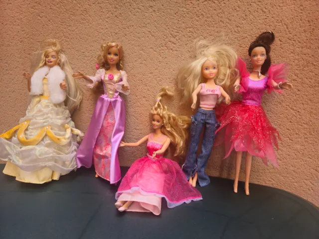 Lote de 11 muñecas Barbie.. 5€ cada una..No envios