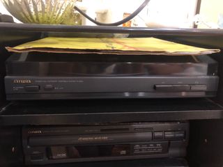 Equipo de música Aiwa Hi-Fi.