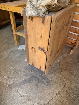 Mesa de centro de madera con espacio de almacenaje
