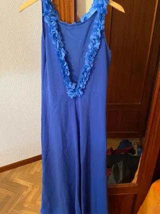 Vestido azul con flores